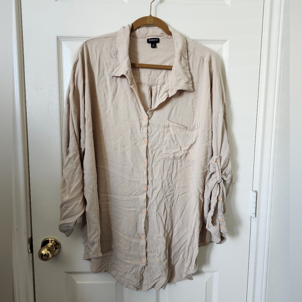 Torrid Cream Button Down Pocket Collar Blouse / L… - image 2